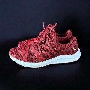 PUMA Women’s SoftFoam+ Red Knit Running Shoes – Size 7